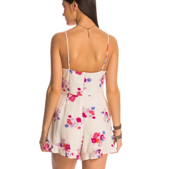 Minkpink floral playsuit romper small - Picture 3 of 8